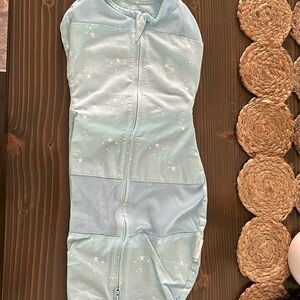 Happiest Baby sleep sack size large